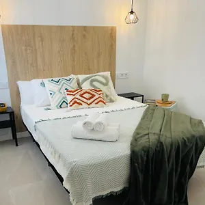 https://apt-solaz-malaga-shared.hotelsinnerja.org