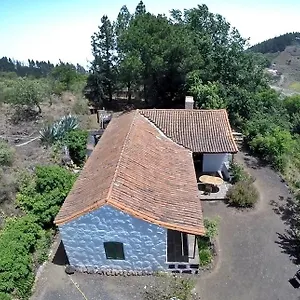 Montañon Negro Casa Marialuisa Agua de Fontanales
