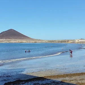 https://apartamento-mirazul-2.tenerifehoteles.net